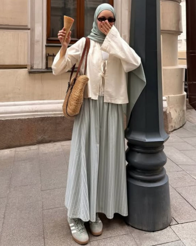 Clean Outfit Wanita
